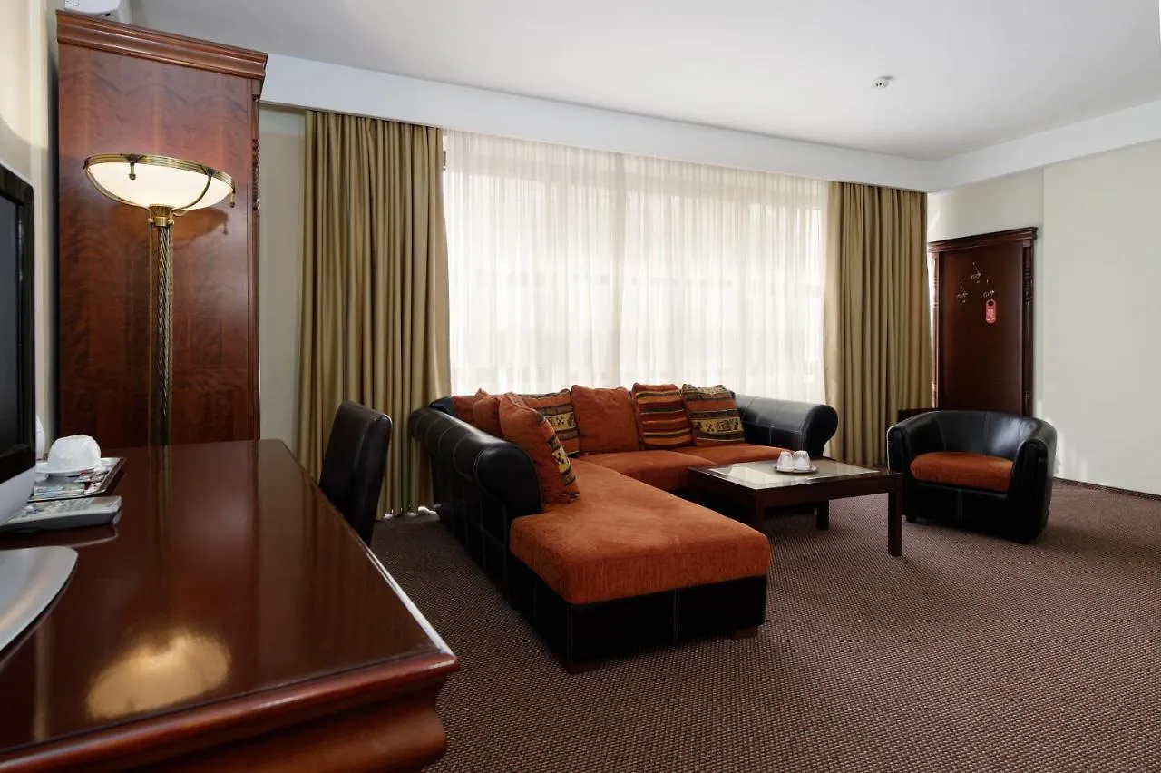 בוקרשט Atrium Hotel Ateneu City Center