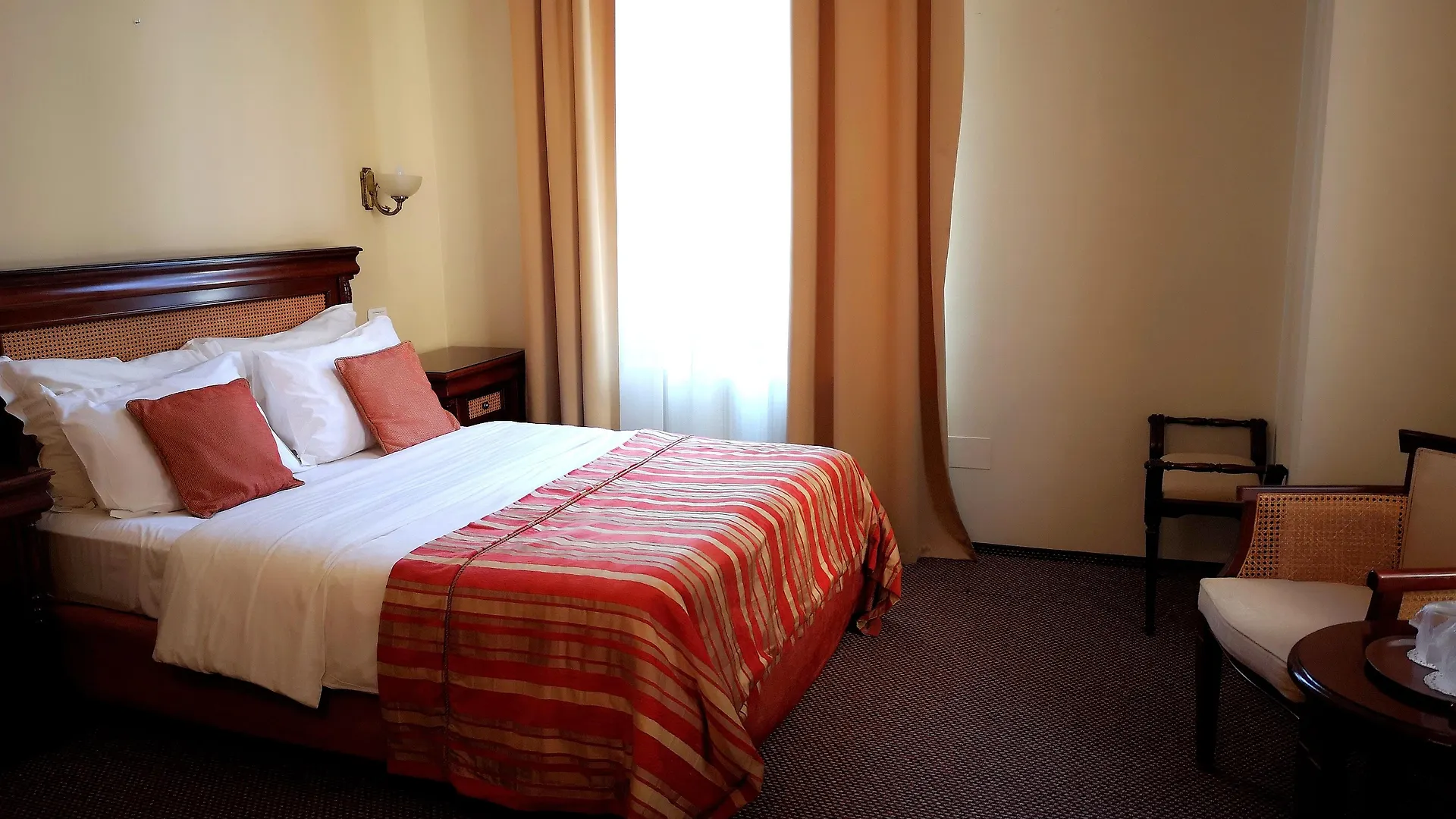 בוקרשט Atrium Hotel Ateneu City Center רומניה