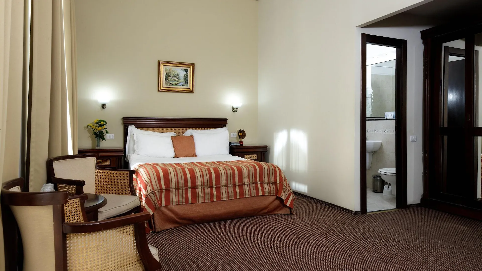 בוקרשט Atrium Hotel Ateneu City Center