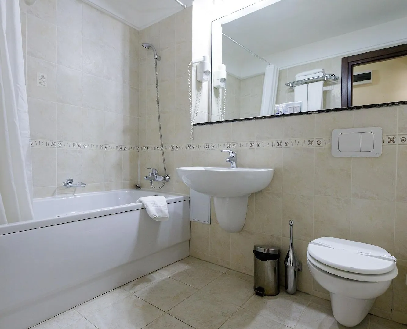 ***  בוקרשט Atrium Hotel Ateneu City Center רומניה